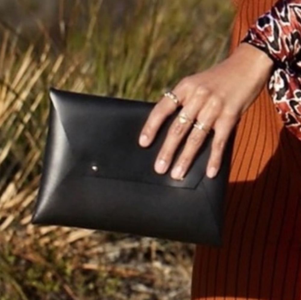 Tribe Alive Black Envelope Clutch Vegan Leather NEW - Picture 9 of 10
